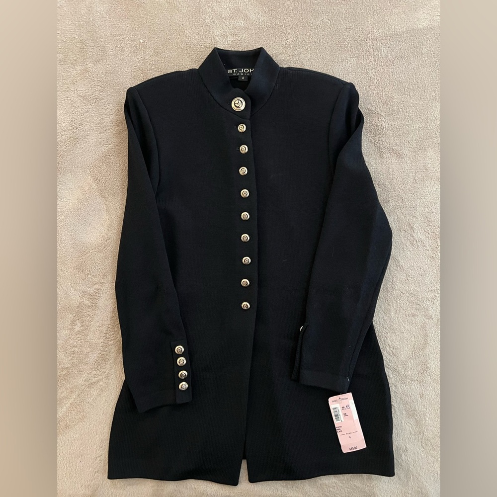 NWT Women’s St. John Knit Suit